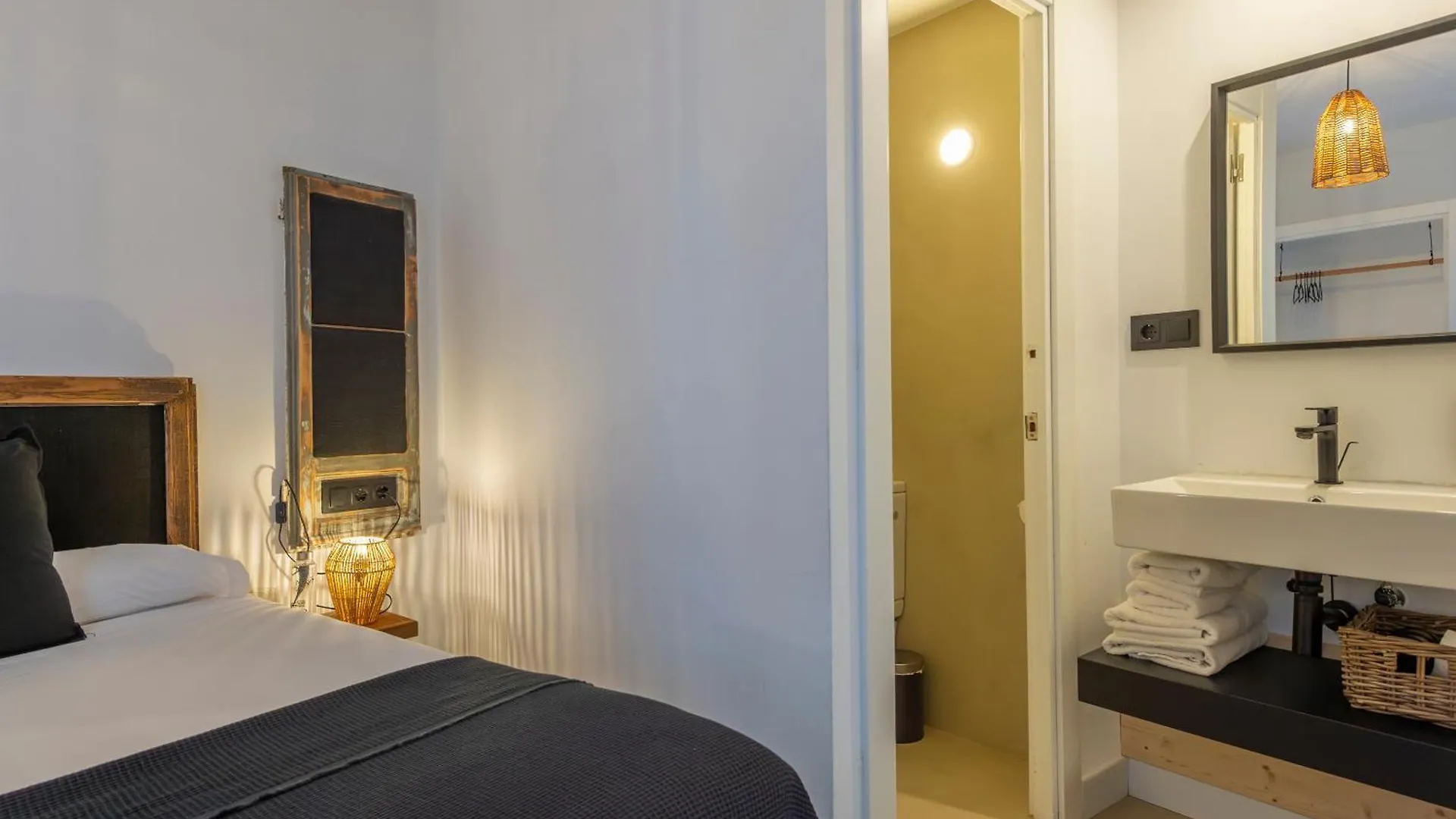 Hostal Boutique Es Menut Tossa de Mar Guest house